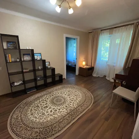 Cozy 15 Minutes On Foot To Arcadia Apartment Odesa